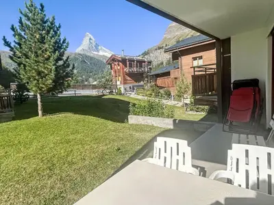 Ein allgemeiner Bergblick oder ein Berglick von der Ferienwohnung aus