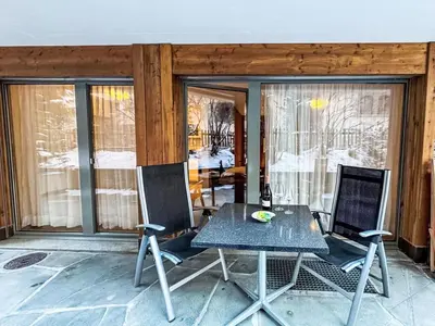 Ein Patio oder anderer Außenbereich in der Unterkunft Apartment Rütschi-3 by Interhome