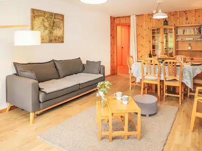 Ein Sitzbereich in der Unterkunft Apartment Dents Rousses C1 by Interhome