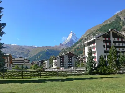 Ein allgemeiner Bergblick oder ein Berglick von der Ferienwohnung aus