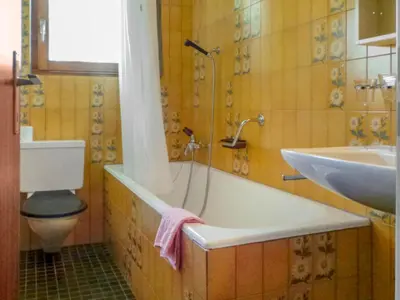 Ein Badezimmer in der Unterkunft Apartment Memory by Interhome