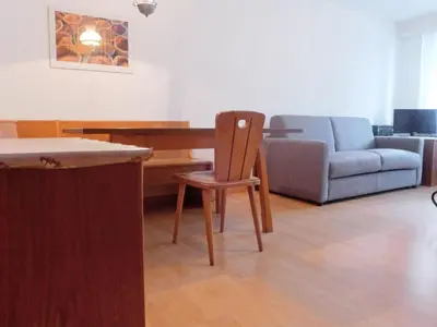 Ein Sitzbereich in der Unterkunft Apartment Kondor by Interhome