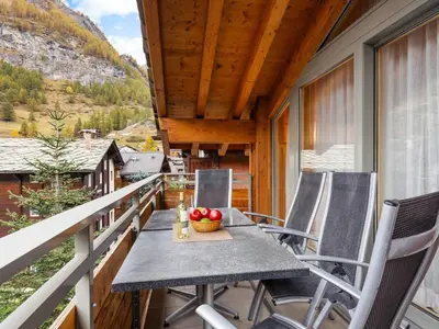 Ein allgemeiner Bergblick oder ein Berglick von der Ferienwohnung aus