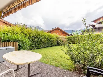 Ein Garten an der Unterkunft Apartment Résidence Sonnegg - Puric by Interhome