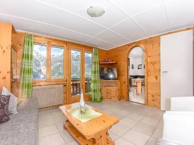 Küche/Küchenzeile in der Unterkunft Apartment Bergfink Obergeschoss-6 by Interhome