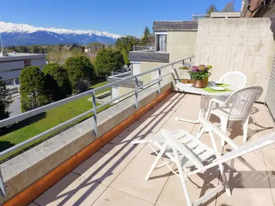Ein allgemeiner Bergblick oder ein Berglick von der Ferienwohnung aus