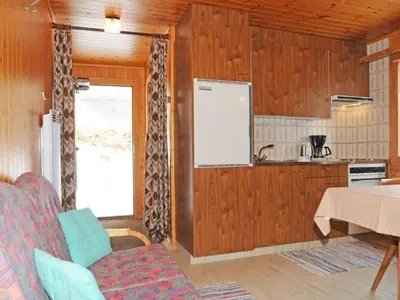 Küche/Küchenzeile in der Unterkunft Apartment Bärgblüemli 1- OG Ost by Interhome