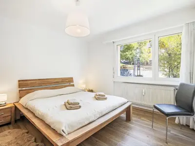 Ein Bett oder Betten in einem Zimmer der Unterkunft Apartment Vermala Soleil B1 by Interhome