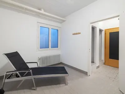Ein Sitzbereich in der Unterkunft Apartment Cransalpin Apt- 3 - Secteur 1 by Interhome
