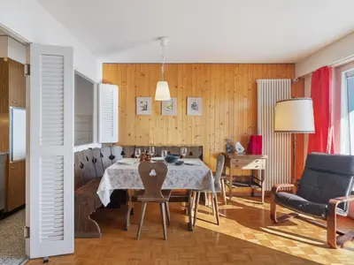 Ein Sitzbereich in der Unterkunft Apartment Armorial Est 72 by Interhome
