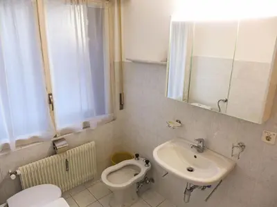 Ein Badezimmer in der Unterkunft Apartment Grand Large A 18 by Interhome