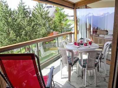 Ein Balkon oder eine Terrasse in der Unterkunft Apartment Mischabels 1 by Interhome