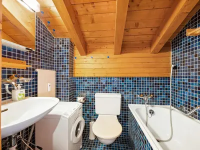 Ein Badezimmer in der Unterkunft Apartment Aragon F130 by Interhome