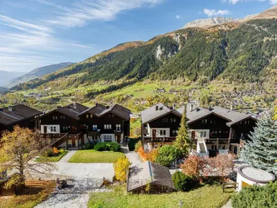 Ein allgemeiner Bergblick oder ein Berglick von der Ferienwohnung aus