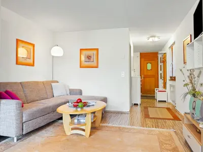 Ein Sitzbereich in der Unterkunft Apartment Aragon B47 by Interhome