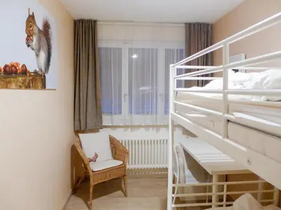 Ein Bett oder Betten in einem Zimmer der Unterkunft Apartment Barzettes-Vacances 558 - Entrée N- 18 by Interhome