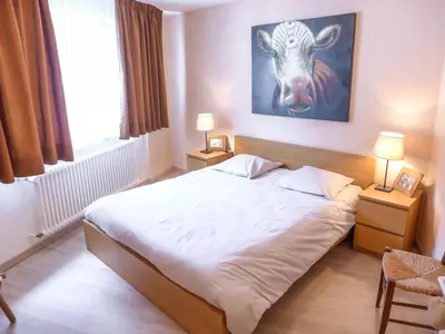 Ein Bett oder Betten in einem Zimmer der Unterkunft Apartment Barzettes-Vacances 558 - Entrée N- 18 by Interhome
