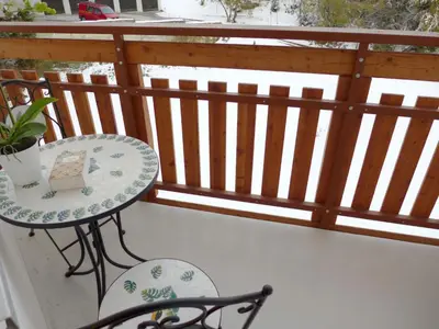 Ein Balkon oder eine Terrasse in der Unterkunft Apartment Barzettes-Vacances 553 - Entrée N- 14 by Interhome
