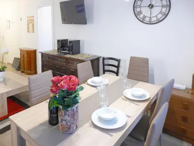 Küche/Küchenzeile in der Unterkunft Apartment Barzettes-Vacances 553 - Entrée N- 14 by Interhome