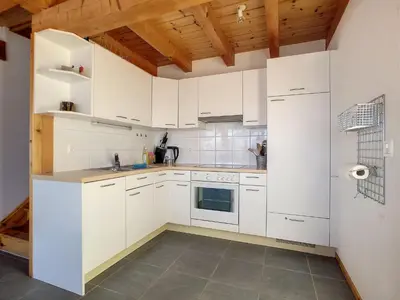Küche/Küchenzeile in der Unterkunft Chalet au Bisse by Interhome