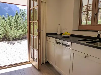 Küche/Küchenzeile in der Unterkunft Apartment Chalet Smaragd-1 by Interhome