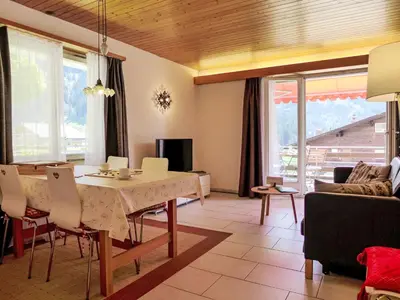 TV/Unterhaltungsangebot in der Unterkunft Apartment Chalet Almis-Bödeli-1 by Interhome