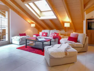 Ein Sitzbereich in der Unterkunft Apartment Staubbach by Interhome