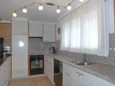 Küche/Küchenzeile in der Unterkunft Apartment Chalet Almis 5 by Interhome