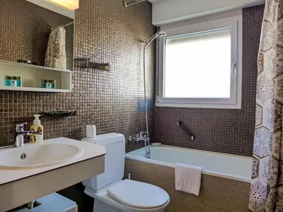 Ein Badezimmer in der Unterkunft Apartment Harder by Interhome