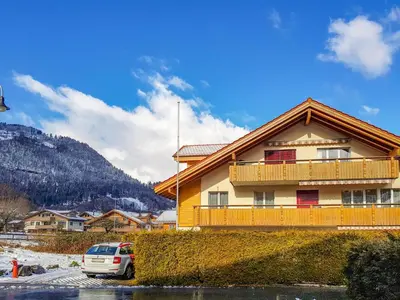 Ein allgemeiner Bergblick oder ein Berglick von der Ferienwohnung aus