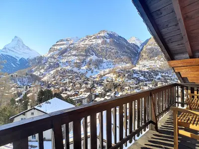 Ein allgemeiner Bergblick oder ein Berglick von der Ferienwohnung aus
