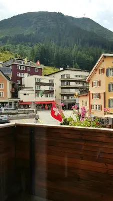 Ein allgemeiner Bergblick oder ein Berglick von der Ferienwohnung aus