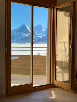 Ein allgemeiner Bergblick oder ein Berglick von der Ferienwohnung aus