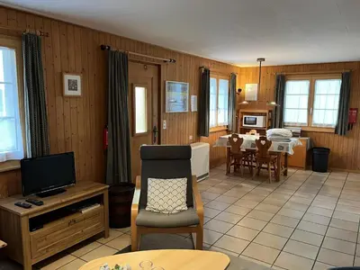 Ein Sitzbereich in der Unterkunft Apartment in Fieschertal with Swiss Alps Views