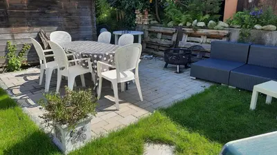 Ein Garten an der Unterkunft Berner Oberland