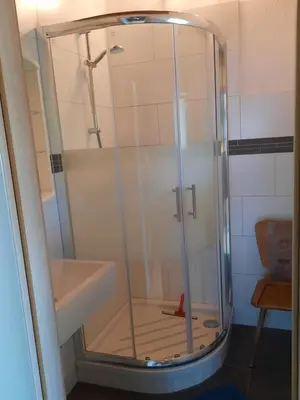 Ein Badezimmer in der Unterkunft Berner Oberland