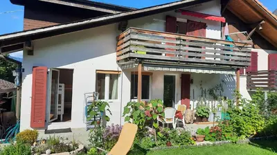Das Gebäude in dem sich die Ferienwohnung befindet