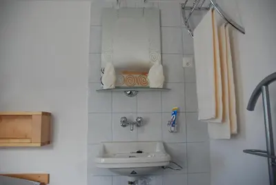 Ein Badezimmer in der Unterkunft Berggasthaus Wasenalp
