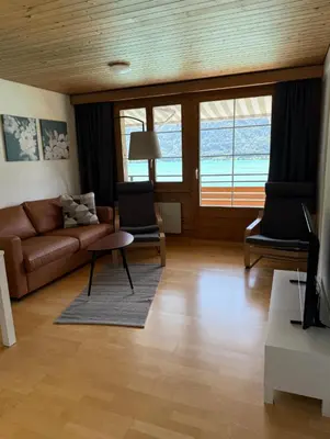 Ein Sitzbereich in der Unterkunft Hotel Brienzersee