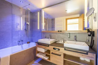 Ein Badezimmer in der Unterkunft Resort La Ginabelle