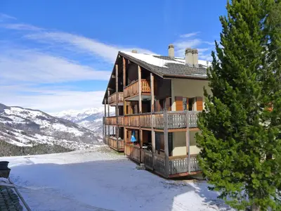 Ein allgemeiner Bergblick oder ein Berglick von der Ferienwohnung aus