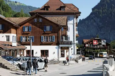 Ein allgemeiner Bergblick oder ein Berglick von der Ferienwohnung aus