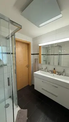 Ein Badezimmer in der Unterkunft am Bärgbach DG