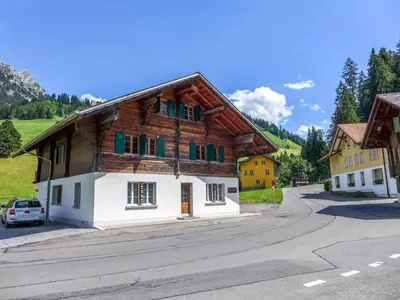 Das Gebäude in dem sich die Ferienwohnung befindet