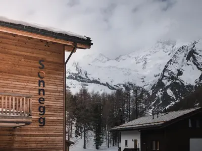 Ein allgemeiner Bergblick oder ein Berglick von der Ferienwohnung aus