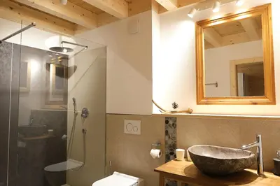 Ein Badezimmer in der Unterkunft Chalet Diognysos B&B, Wellness & Boutique Hotel
