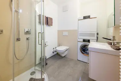Ein Badezimmer in der Unterkunft Haus Darioli