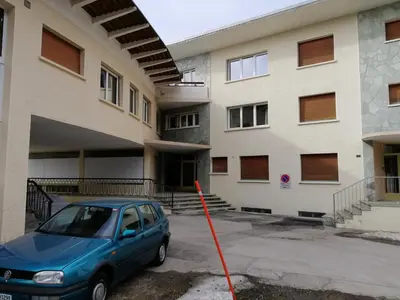 Das Gebäude in dem sich die Ferienwohnung befindet