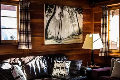 Ein Sitzbereich in der Unterkunft Chalet Feekatz