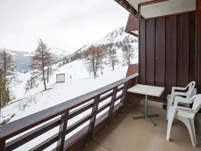 Ein allgemeiner Bergblick oder ein Berglick von der Ferienwohnung aus